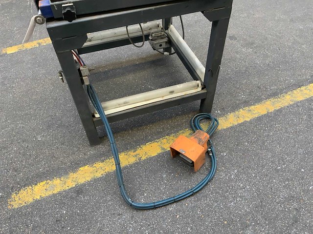 Marcapiù s.r.l banco pulizia vertri pneumatische raamreinigingstafel - afbeelding 5 van  7