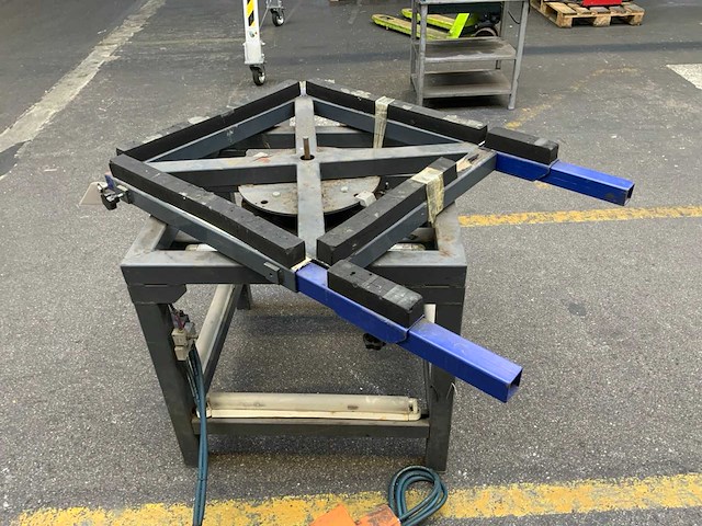 Marcapiù s.r.l banco pulizia vertri pneumatische raamreinigingstafel - afbeelding 6 van  7