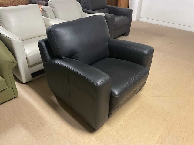 Marcu lederen fauteuil - afbeelding 5 van  9