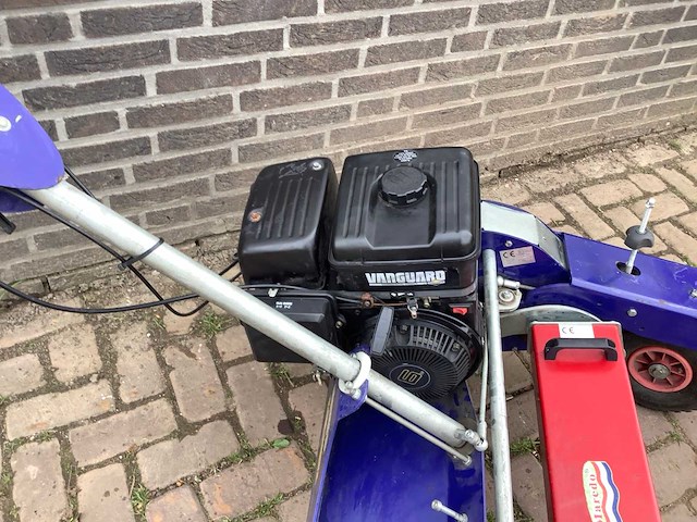 Maredo 60-4 kunstgras reinigingsmachine - afbeelding 4 van  7