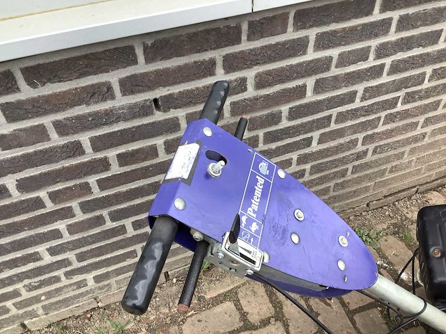 Maredo 60-4 kunstgras reinigingsmachine - afbeelding 5 van  7