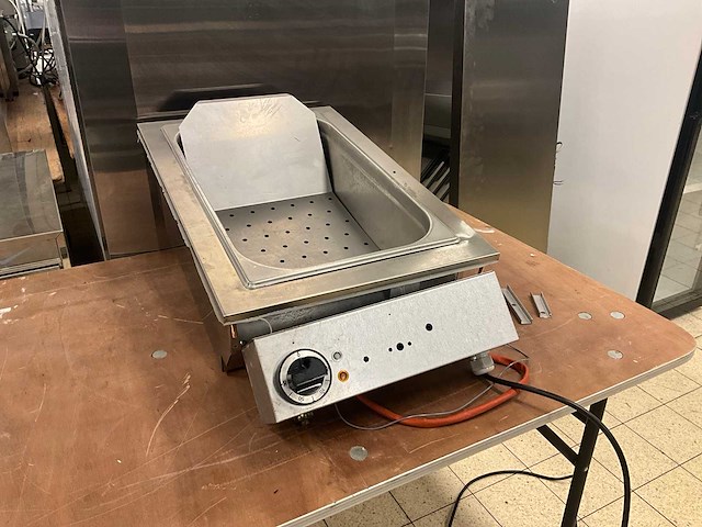 Mareno bse-40dmb verwarmde frietuitwerppan - afbeelding 1 van  6