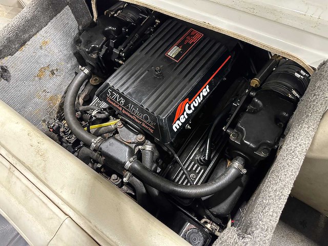 Mariah shabah mercruiser 5.7/v8 alpha one speedboot 36-71-yd incl trailer met kenteken 75-wh-fv - afbeelding 17 van  28