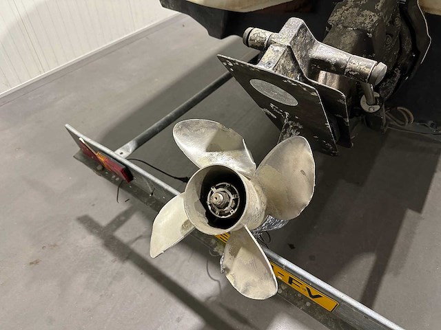 Mariah shabah mercruiser 5.7/v8 alpha one speedboot 36-71-yd incl trailer met kenteken 75-wh-fv - afbeelding 19 van  28