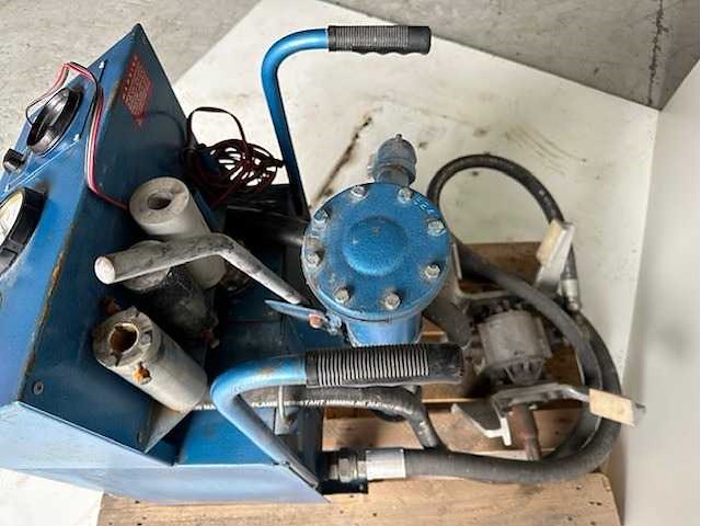 Marine - 2000 - test apparaat - dynamometer - afbeelding 1 van  5