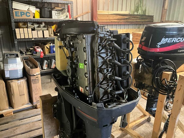 Mariner magnum 4 24pk buitenboordmotor - afbeelding 2 van  11
