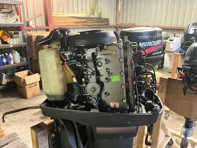 Mariner magnum 4 24pk buitenboordmotor - afbeelding 3 van  11