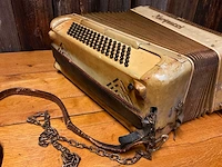Marinucci | vintage italiaanse toetsaccordeon - afbeelding 10 van  12