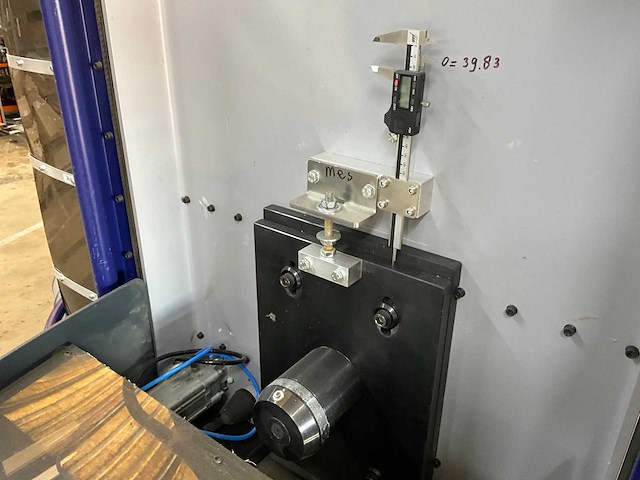 Marinus profix 2003-2 afkort- en profileermachine - afbeelding 8 van  23