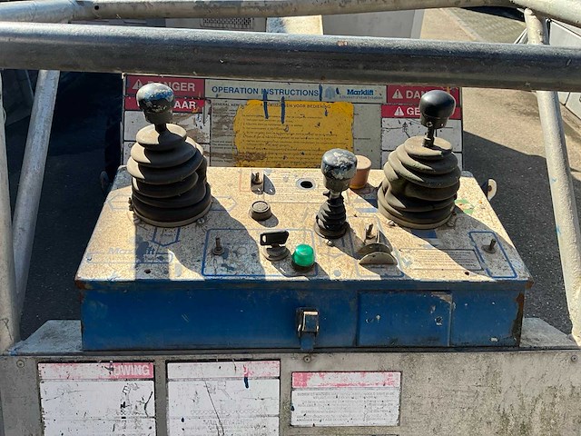 Mark industries 62 c 4x4 hoogwerker - afbeelding 4 van  13