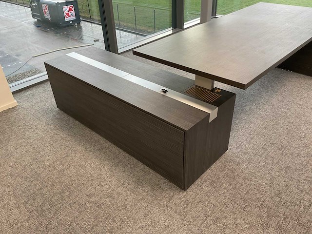 Markant - bureautafel 263x200 cm - afbeelding 4 van  10