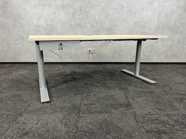 Markant - elektrisch zit-sta bureau 160x80 - ongebruikt - afbeelding 3 van  12