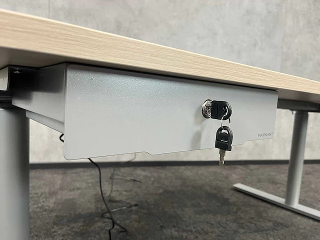Markant - elektrisch zit-sta bureau 160x80 met ladeblok- ongebruikt - afbeelding 17 van  18
