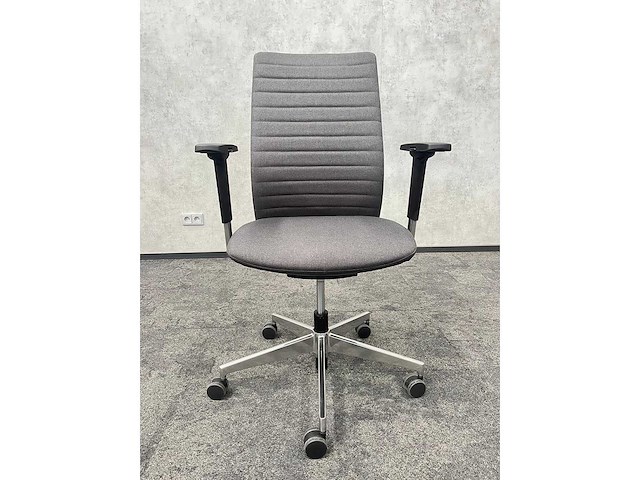 Markant - ergonomische bureaustoel - ongebruikt - afbeelding 8 van  12
