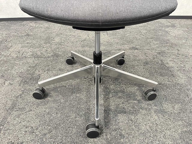 Markant - ergonomische bureaustoel - ongebruikt - afbeelding 6 van  18