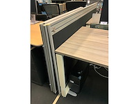 Markant bureau opstelling met scheidingswanden - afbeelding 3 van  11