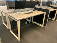 Markant bureau opstelling met scheidingswanden - afbeelding 5 van  11