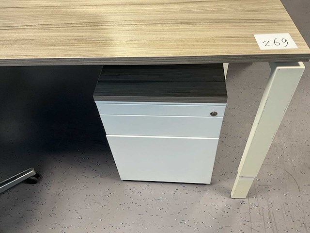 Markant-bureau - afbeelding 3 van  4