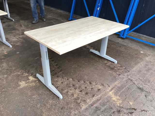 Markant bureau - afbeelding 2 van  4