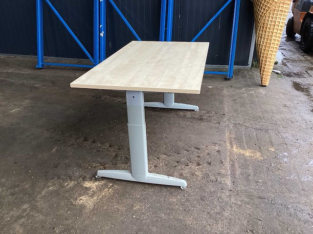 Markant bureau - afbeelding 3 van  4