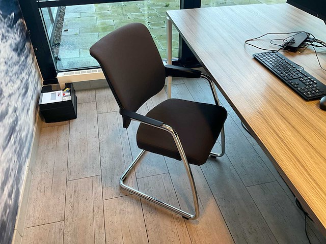 Markant desk opstelling (2x) - afbeelding 5 van  6