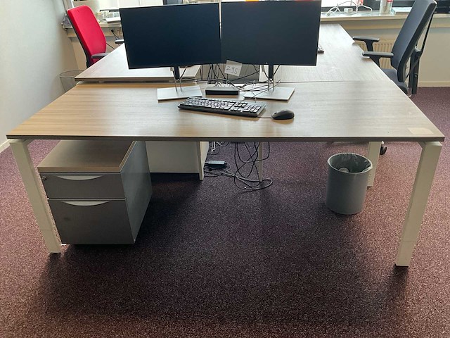 Markant desk opstelling (3x) - afbeelding 2 van  9