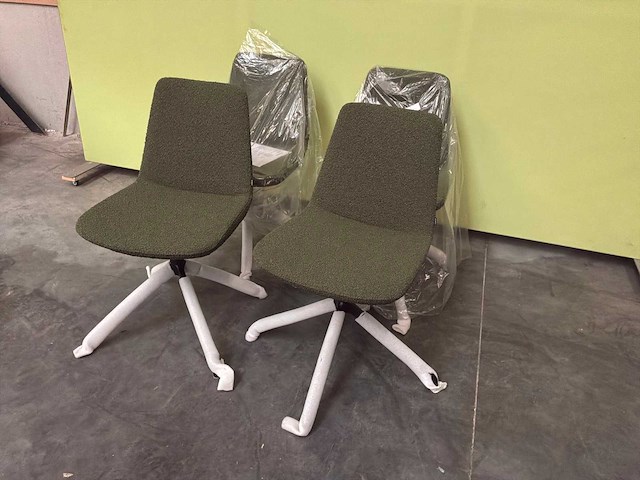 Markant lyon chair swivel auto-return vergaderstoel (4x) - afbeelding 1 van  3