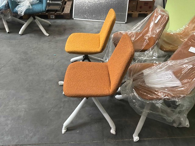 Markant lyon chair swivel auto-return vergaderstoel (6x) - afbeelding 5 van  7