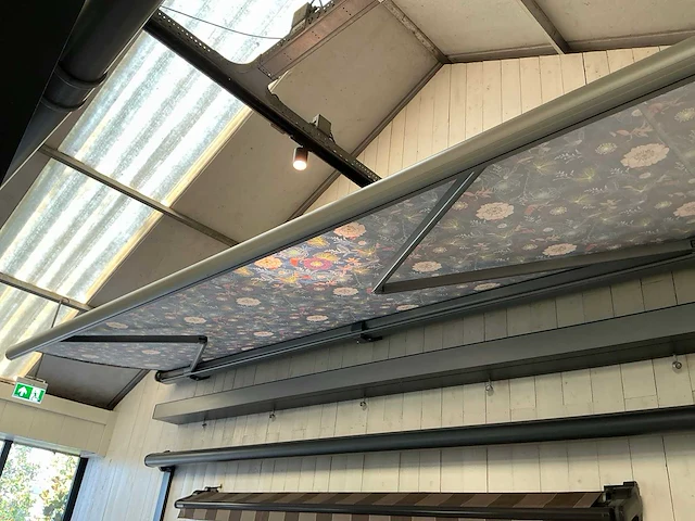 Markilux mx 5010 knikarm zonnescherm - afbeelding 2 van  6