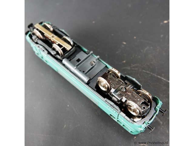 Märklin 3038 h0 elektrische locomotief (serie bb 9200) van de franse spoorwegen (sncf), met bedrijfsnummer bb 9223 - afbeelding 5 van  6