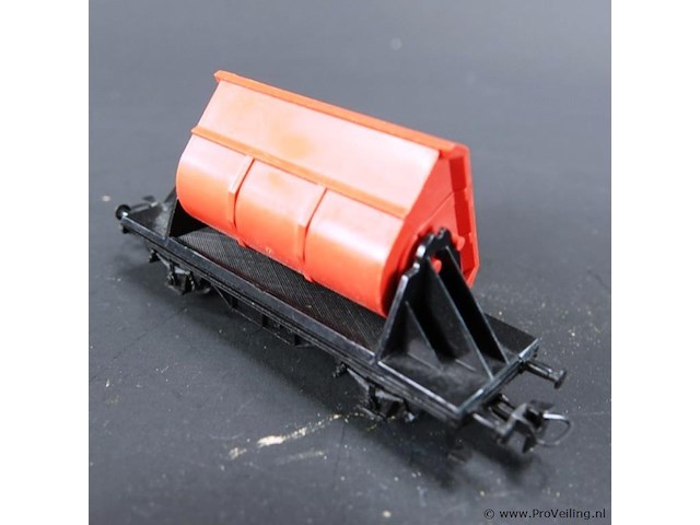 Märklin 4413 h0-kiepwagen (ook bekend onder verwante nummers zoals 4513) uit het tijdperk van de deutsche bundesbahn - afbeelding 4 van  5