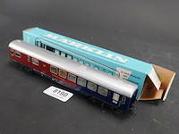 Märklin d-treinrijtuig (1e klasse met restaurantruimte, ook wel bekend als de "kakadu") van de duitse spoorwegen (db) - afbeelding 1 van  3