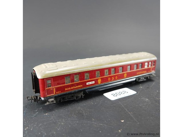 Märklin h0 346/3 schlafwagen (slaaprijtuig) van de dsg uit de jaren 50, uitgevoerd als klassieke blikken 'schürzenwagen' - afbeelding 1 van  5
