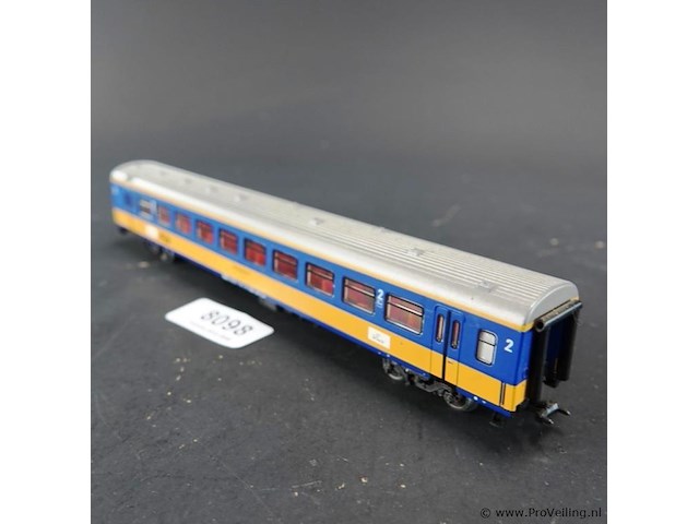 Märklin intercityrijtuig (icr) 2e klasse van de nederlandse spoorwegen (ns) - afbeelding 1 van  5