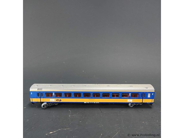 Märklin intercityrijtuig (icr) 2e klasse van de nederlandse spoorwegen (ns) - afbeelding 2 van  5