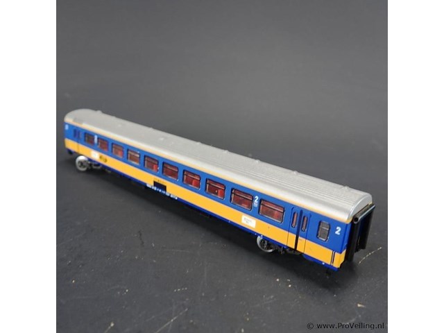 Märklin intercityrijtuig (icr) 2e klasse van de nederlandse spoorwegen (ns) - afbeelding 4 van  5