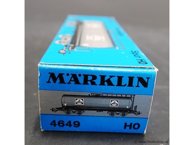Märklin ketelwagen met het avia-logo van de duitse spoorwegen (db) - afbeelding 3 van  3