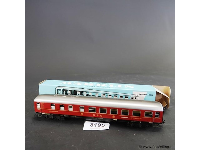 Märklin restauratierijtuig (speisewagen) van de deutsche schlafwagen- und speisewagengesellschaft (dsg) - afbeelding 2 van  3