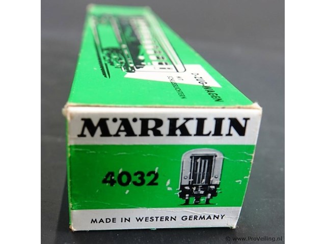Märklin sneltreinrijtuig (d-zug-wagen) van de duitse spoorwegen (db) - afbeelding 3 van  3