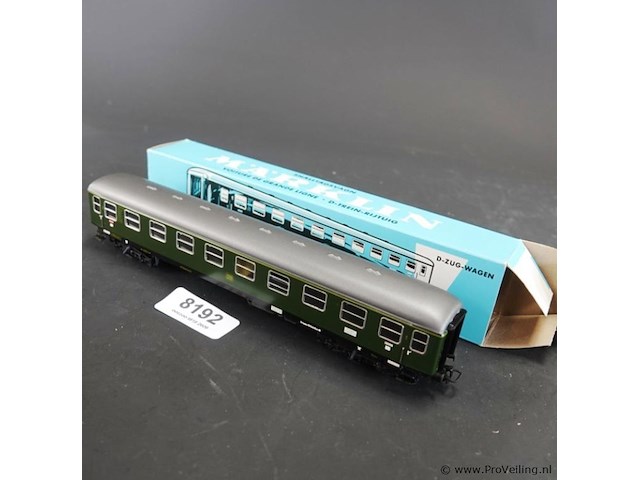 Märklin tinplate sneltreinrijtuig (d-zug-wagen) - afbeelding 1 van  3