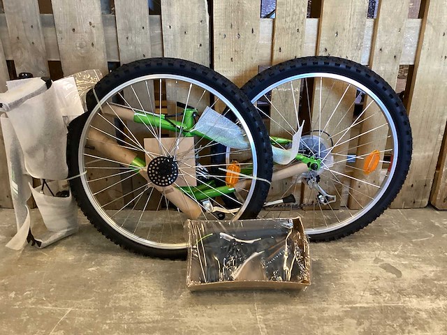 Marlin - 24” x 11” - children's bike (2x) - afbeelding 1 van  2
