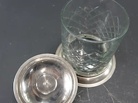 Marmeladepot gemaakt van geslepen glas. met tinnen voet en deksel - afbeelding 4 van  5
