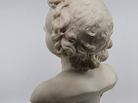 Marmeren sculptuur op voet (19e eeuw) - afbeelding 4 van  7