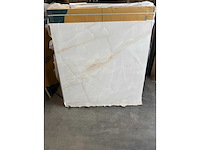 Marmerlooktegels onxy beige120x120 28,8 m2 - afbeelding 1 van  5