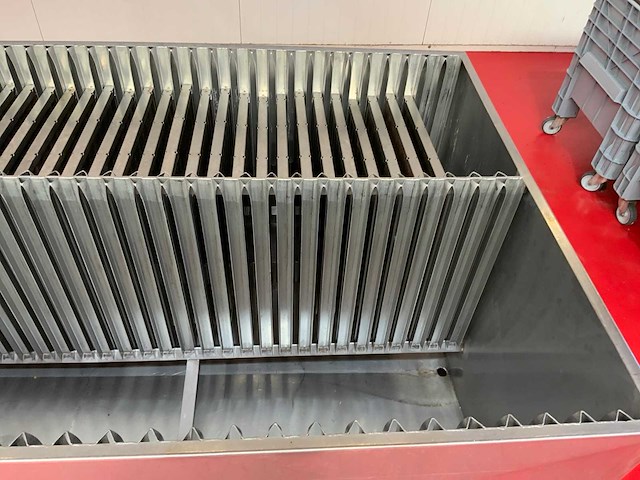 Maron metals 56-delige rvs afzuigkaprooster wagen inclusief 26 roosters - afbeelding 6 van  9