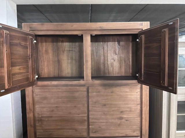 Maroon opbergkast - afbeelding 2 van  4