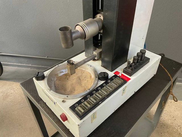 Marquart krimp machine - afbeelding 4 van  8