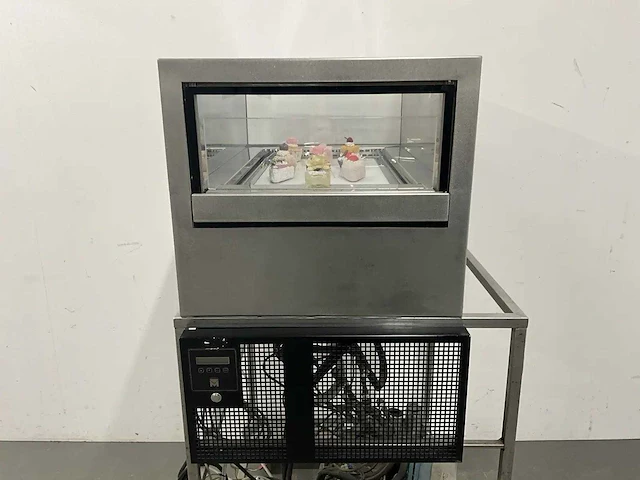 Marrone - gebaksvitrine - afbeelding 9 van  14