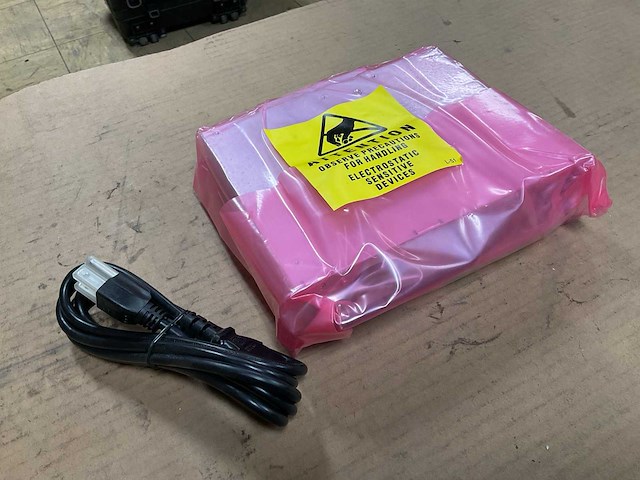 Martek power supply - afbeelding 1 van  5