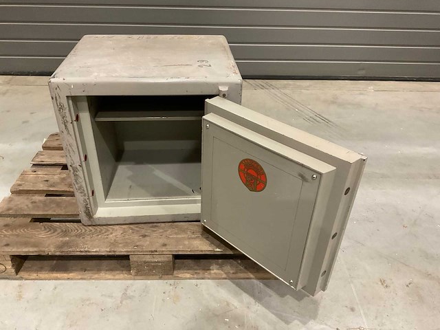 Martens kluis - afbeelding 4 van  5